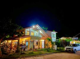 A picture of the hotel: HOSTAL AMBORO