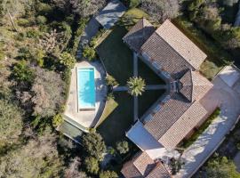 Hotel foto: VILLA PALMIER avec PISCINE CHAUFFÉE PRIVÉE proche D'UZES ET ANDUZE