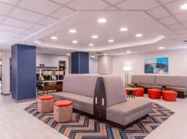 Hampton Inn & Suites St. Louis-Chesterfield, хотел в Честърфийлд