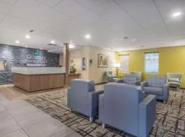 Quality Inn & Suites Windsor - Downtown
