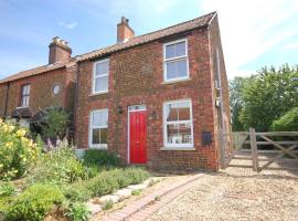 A picture of the hotel: Avocet Cottage