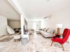 Hotel foto: Luxurious Beach Apt steps from Ocean Park Beach