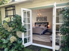 Green Door Cottage, hotel v destinaci Greytown