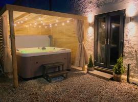 Hotel Foto: Spa Garden Cottage - Upper Hopton