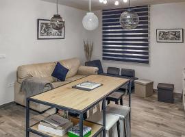 Hotel Photo: Gorgeous Apartment In Luanco With Kitchen
