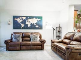 Фотография гостиницы: Large MD Townhome mins to UMD & DC Parking