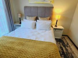 Hotel kuvat: No load shedding - lux 2bed apartment in Centurion