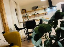 Hotel Foto: 1BR 1 BA near Carl Health and OSF