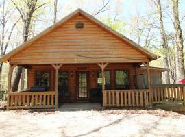 Hotel Photo: Hyde Hollow Cabin