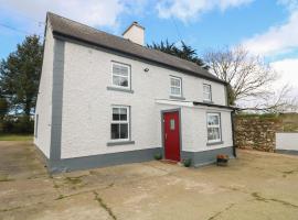 รูปภาพของโรงแรม: Curragh Cottage