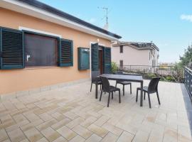 Hotel foto: Awesome Home In Santantonio Abate With House A Panoramic View
