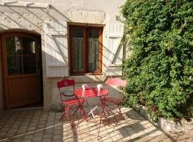 Хотел снимка: Gîte Cour-sur-Loire, 4 pièces, 6 personnes - FR-1-491-392