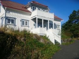 Hotel Foto: Big Holiday House South of Norway, by the Osean