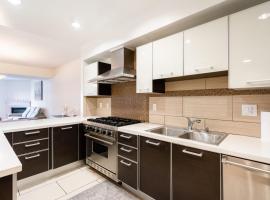 ホテル写真: 3 Bedroom Luxurious Apartment in Beverly Hills