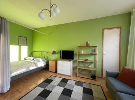 Hotel Photo: The Golden Glow Apartment Turku