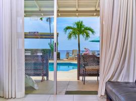 होटल की एक तस्वीर: Tropical Sunset Beach Apartment Hotel