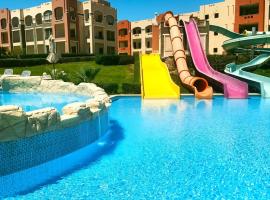 Oyster Bay Beach Suites, Hotel in Abu Dabab