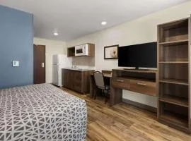 WoodSpring Suites Bowling Green I-65، فندق في بولينغ غرين