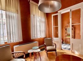 Hotel kuvat: Private Central 2BR/2BA House w Patio&Terrace