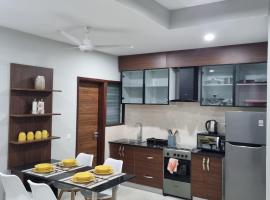 Luxury 2 bedroom, 2 bathroom seaside Apartment in Aquaview Complex, hotel a Sere Kunda