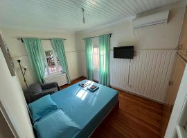 酒店照片: 45m2 1 Bedroom Apartment in Myrina Center - Port of Myrina
