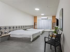 אכסניית הנסיך הקטן-בני נוער Only teens, hôtel à Eilat