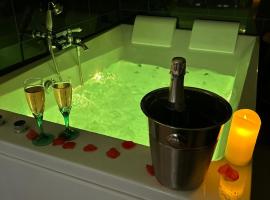 샤토루에 위치한 호텔 La Casa d'Ailleurs BERRY SEJOURS