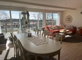Hotel Foto: Lovely house by the sea close to Marstrand