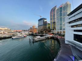 Foto do Hotel: Chic Princes Wharf Studio - City View - Parking