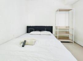 Фотографія готелю: RedLiving Apartemen Urbantown Serpong - Aurora Rooms