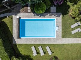 Residence Désirée Classic & Design, hotel in Merano