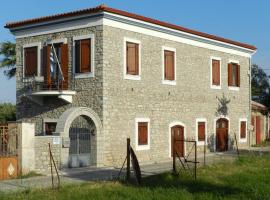 酒店照片: La Casa di Ercole across bay of Nafplio.