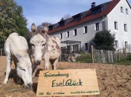 Hotel Foto: Ferienwohnung EselGlück - Oberlausitz, weitläufige Natur, Tiere, Erholung