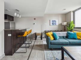 A picture of the hotel: 2BR Executive Downtown Apartment by ENVITAE