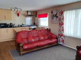 Hotel Photo: 3 Bedroom Self-Catering Chalet