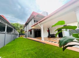 Gambaran Hotel: Botanical Retro-Cottage by StayCo - Riverview Pool