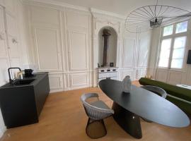 Hotel Photo: APPARTEMENT VICTOR HUGO