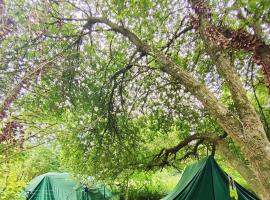 Foto di Hotel: Le camp du bivouaqueur