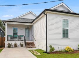 Hotel foto: Stunning Luxury Home 2 Blocks From Streetcar