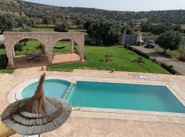 Foto di Hotel: Eco-Countryside-pool Villa close to the sea