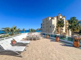 Hotel Photo: Beachfront Luxury Apartment Albir