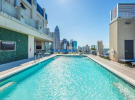 Hotel Photo: Luxurious Skyhouse Uptown Apartments in Charlotte North Carolina