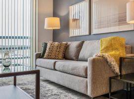 Zdjęcie hotelu: Landing at Axis Waterfront - 1 Bedroom in Downtown Benbrook