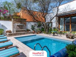 รูปภาพของโรงแรม: New Exclusive Family Home Mexican Style & Deluxe