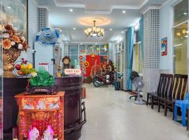 Foto di Hotel: Khách Sạn Thu Nguyễn - NGAY bến Ninh Kiều, Chợ Đêm