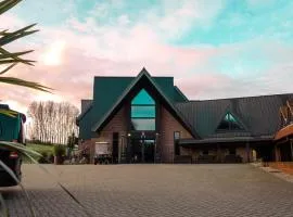 Cave Hotel & Golf Resort