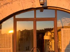 Gambaran Hotel: Appartement Typique in Provencal village Menerbes