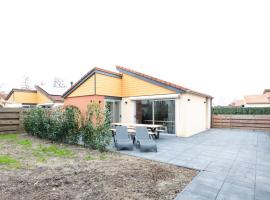 A picture of the hotel: Wellness Bungalow with whirlpool and sauna