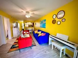 Stylish 2BR Condo Near Beach, Large Pool & Patio, Pet Friendly