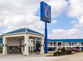 Motel 6 Seguin TX, hotel em Seguin